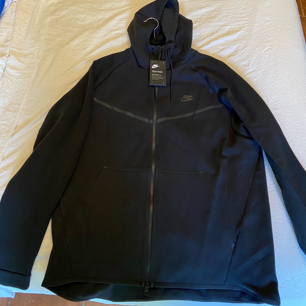Nike Tech Fleece Hoodie, BRAND NEW!
